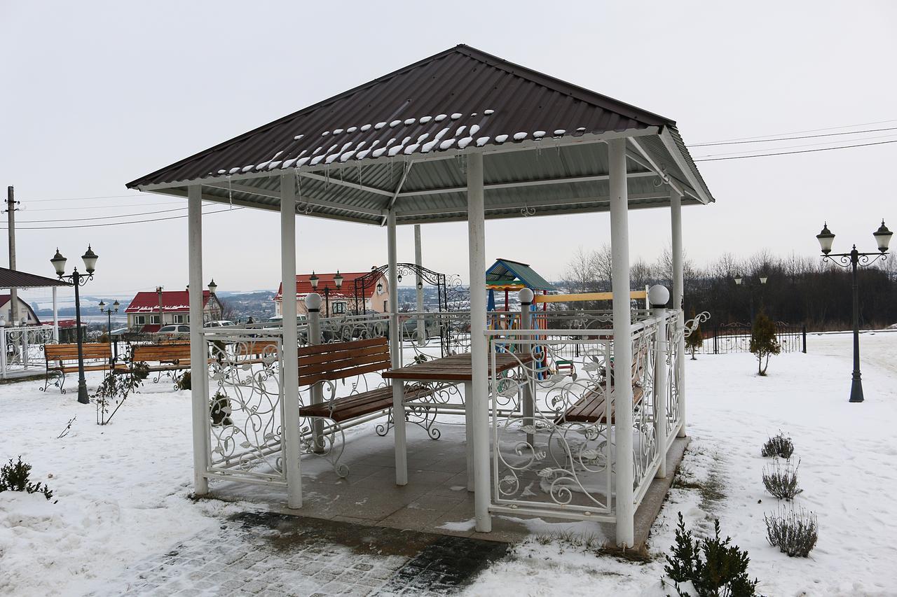 Vitapark Sonyachnyy Provans Сатанов Экстерьер фото